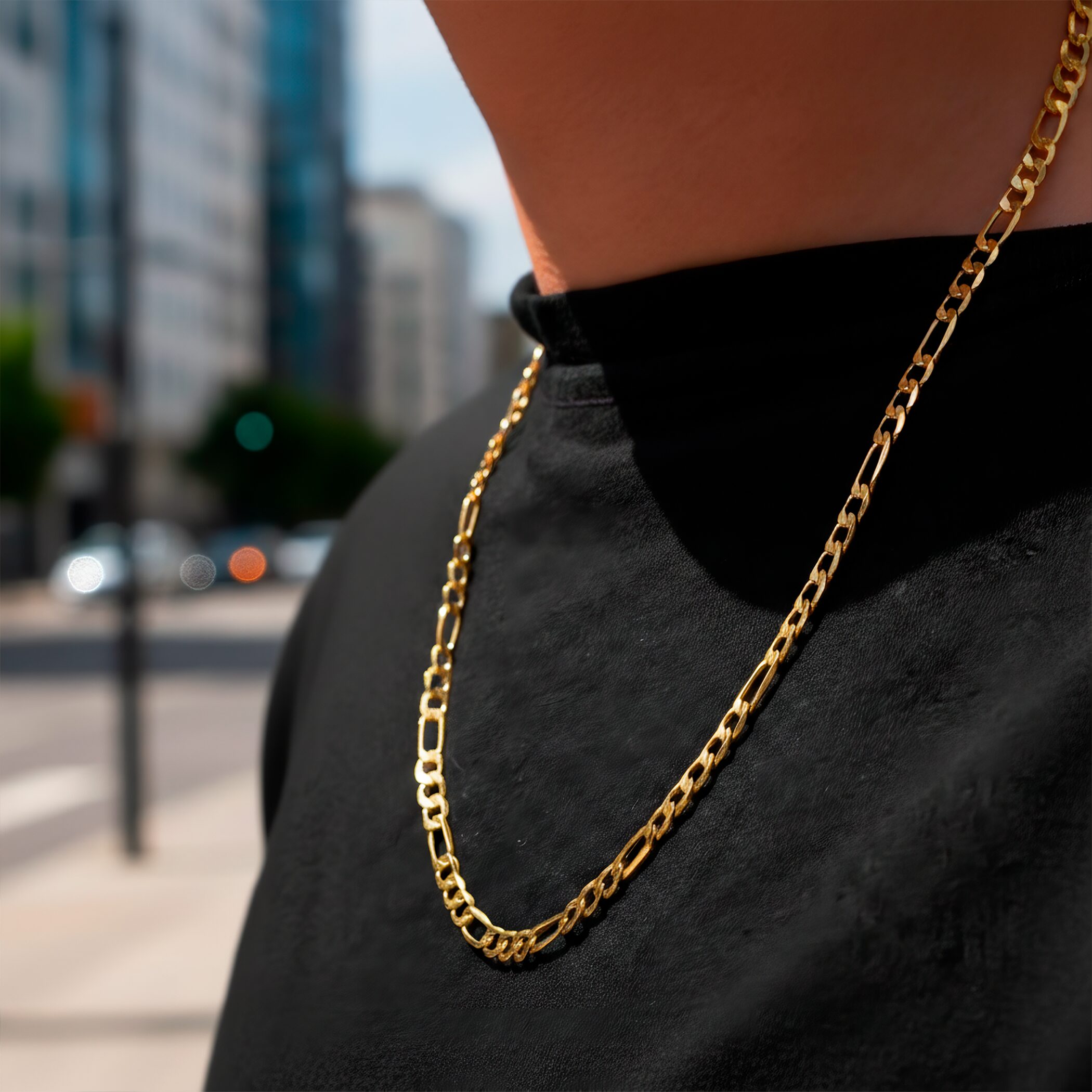Cadena Figaro Oro Laminado 14K 5mm unisex elegante con diseño 3x1 ideal para hombre y mujer.