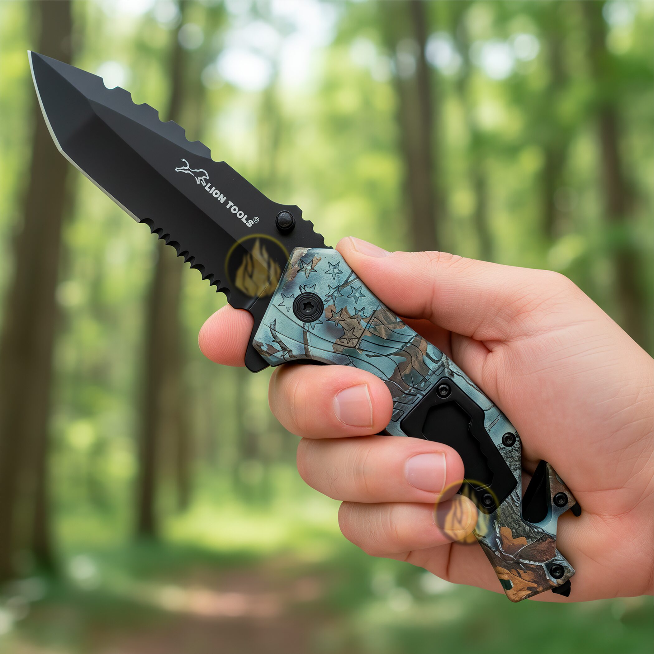 Navaja Automática Multiherramienta camuflaje marca genérica, con apertura automática por botón, hoja de acero inoxidable de 8.5 cm y mango de 12 cm estilo supervivencia. 7077