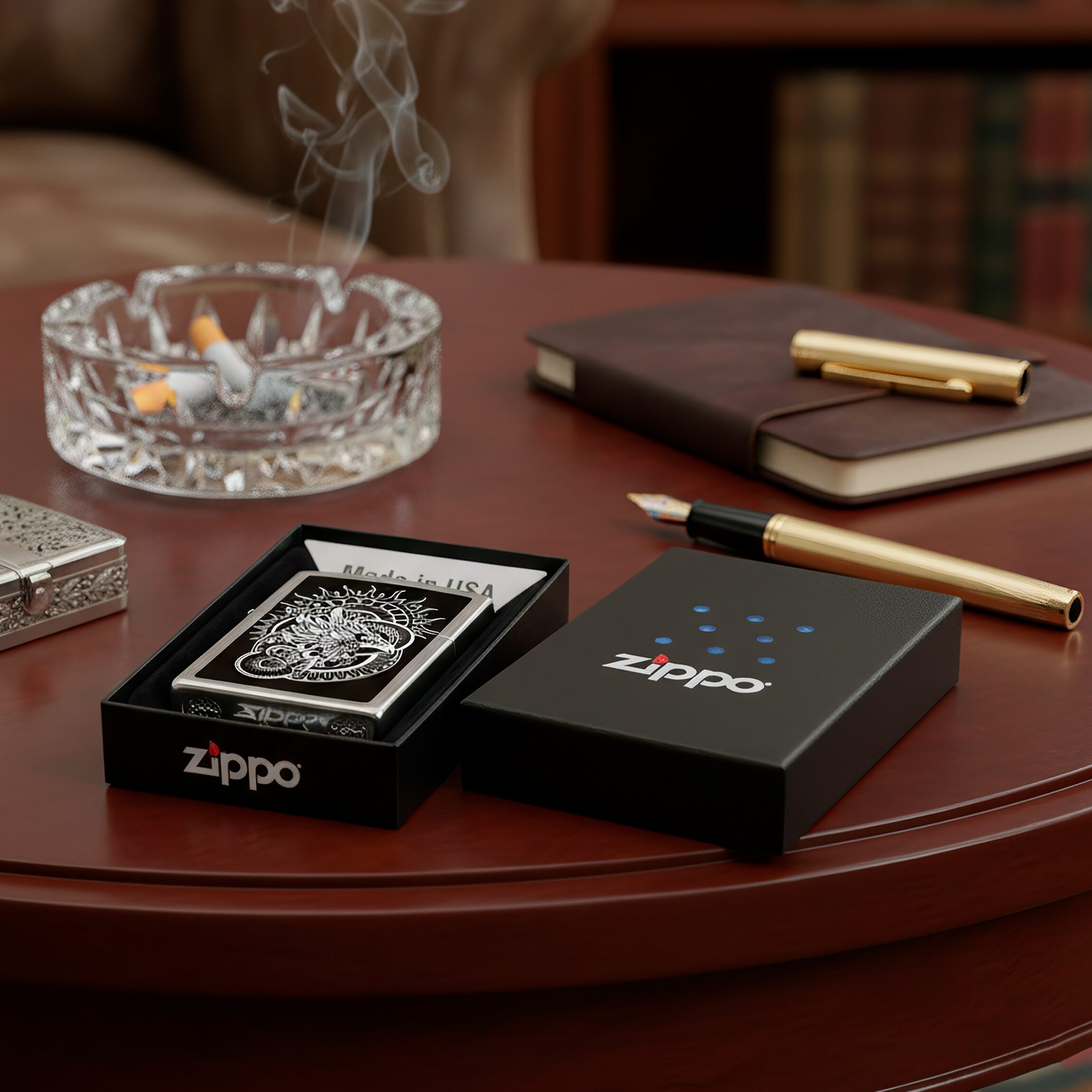 Encendedor Zippo Diseña Tu Mexico El Quinto Sol original con diseño a prueba de viento y acabado resistente Encendedor Zippo Diseña Tu Mexico marca Zippo modelo MZ207-MEX07 con estilo El Quinto Sol y sistema recargable