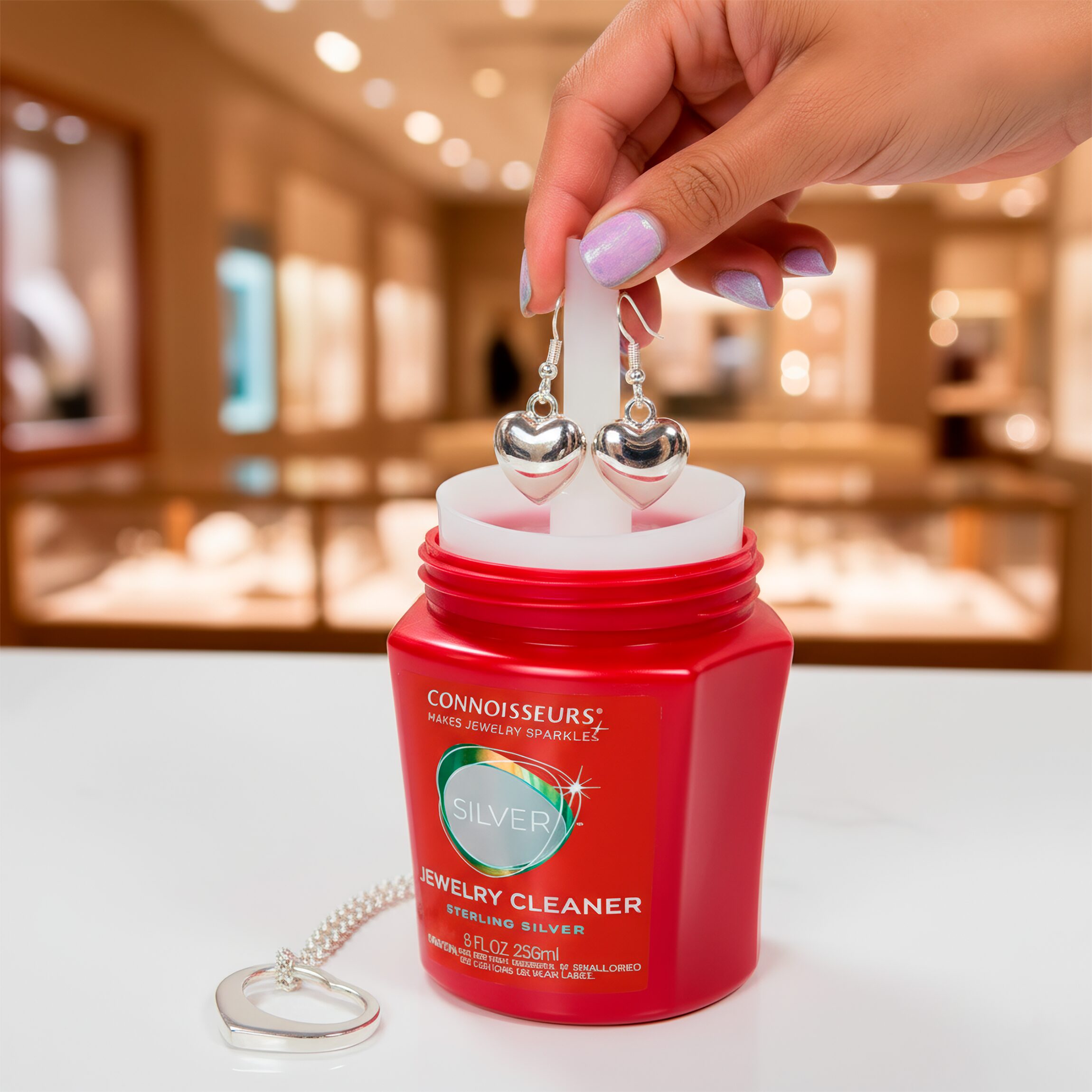 Limpiador De Plata Líquido Premium marca Connoisseurs con bandeja de inmersión y cepillo solución para limpiar joyería de plata Limpiador De Plata Líquido Premium Connoisseurs 236 ml con cepillo incluido para limpieza profunda de cadenas pulseras y anillos 2651