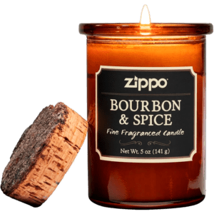 Vela Aromática Zippo Decorativa Original Bourbon y Spice modelo RZI-70021 hecha con cera de soya y mecha de algodón en recipiente decorativo marca Zippo fragancia Bourbon y Spice con recipiente reutilizable tapa de corcho natural cera de soya marca Zippo