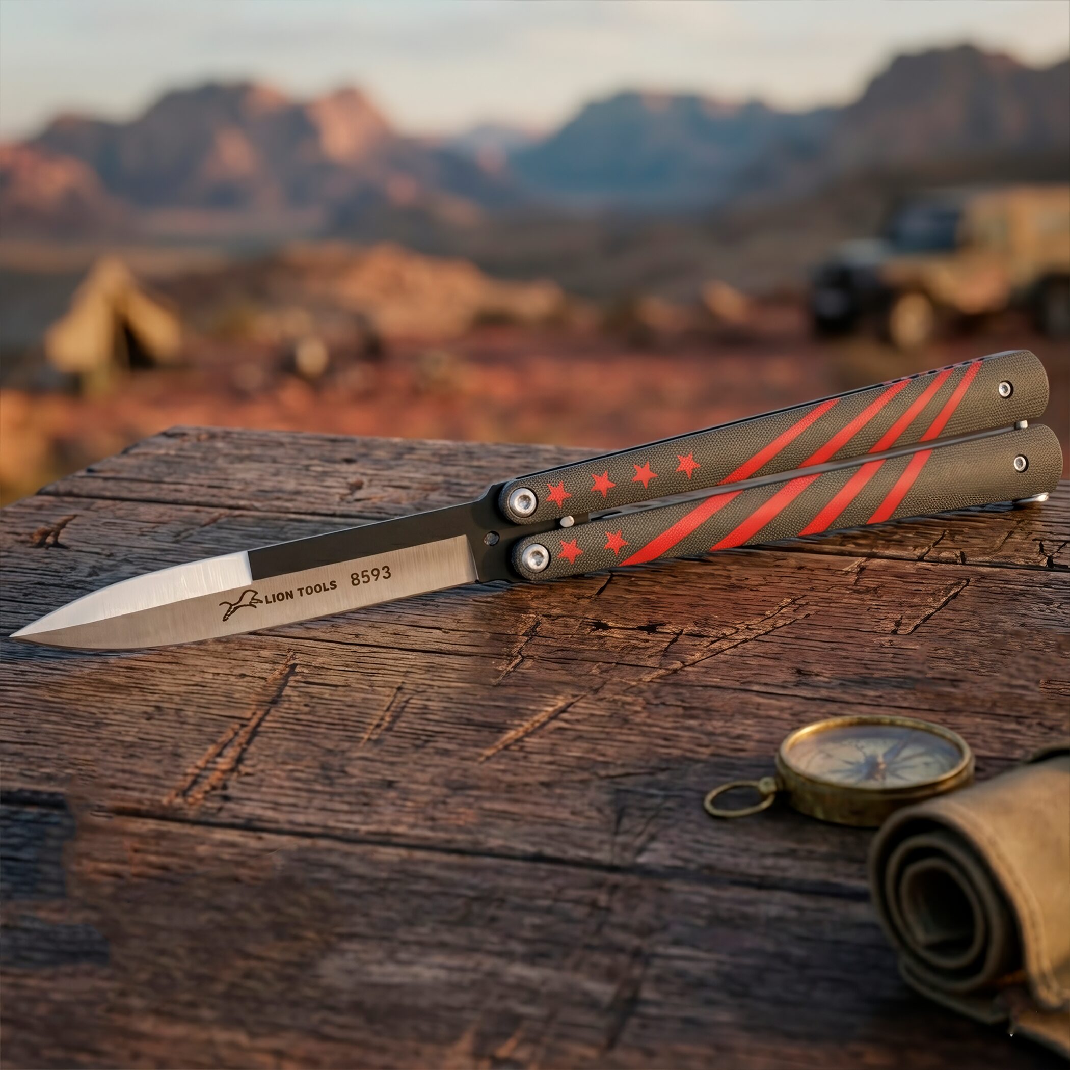 Cuchillo Navaja Mariposa en una mesa de madera Lion Tools acero inoxidable 420 con diseño estrellas vista completa