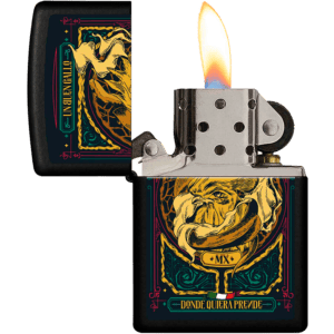 Encendedor Zippo Diseña Tu México Un Buen Gallo original marca Zippo, modelo MZ218-MEX24, con diseño mexicano y acabado metálico.